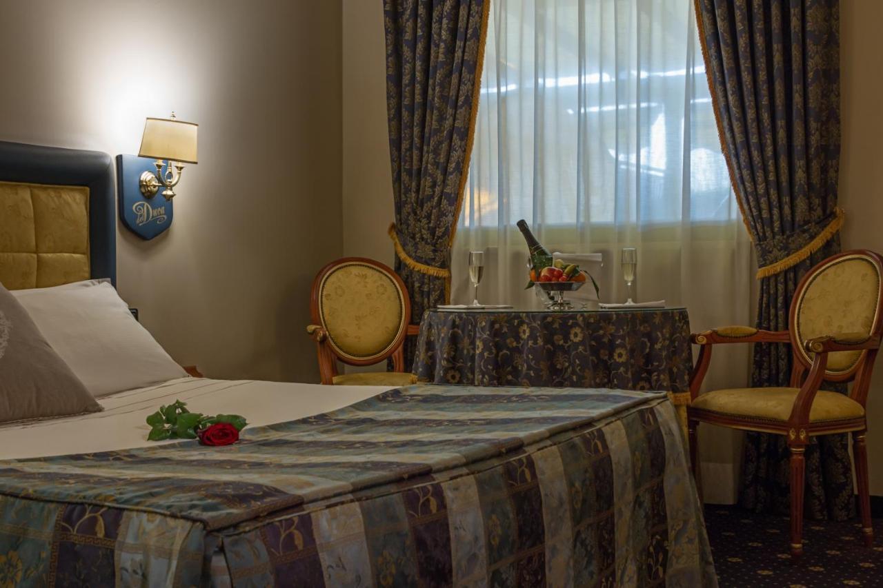 Hotel Motel Del Duca Cava Manara Esterno foto