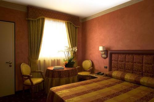 Hotel Motel Del Duca Cava Manara Esterno foto